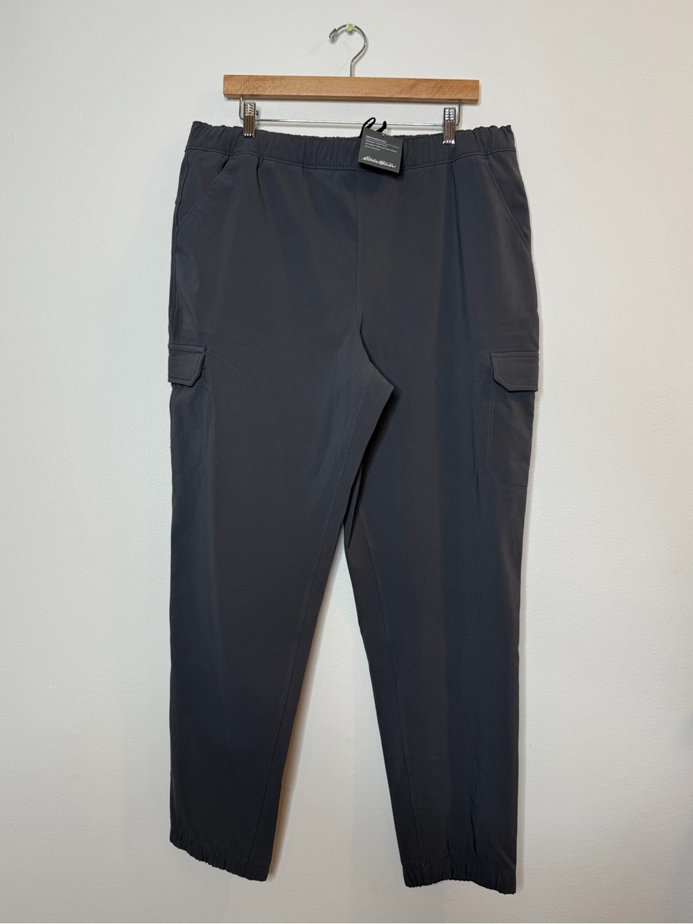New Eddie Bauer Frostfighter Cargo Jogger in dark smoke Grey size 16